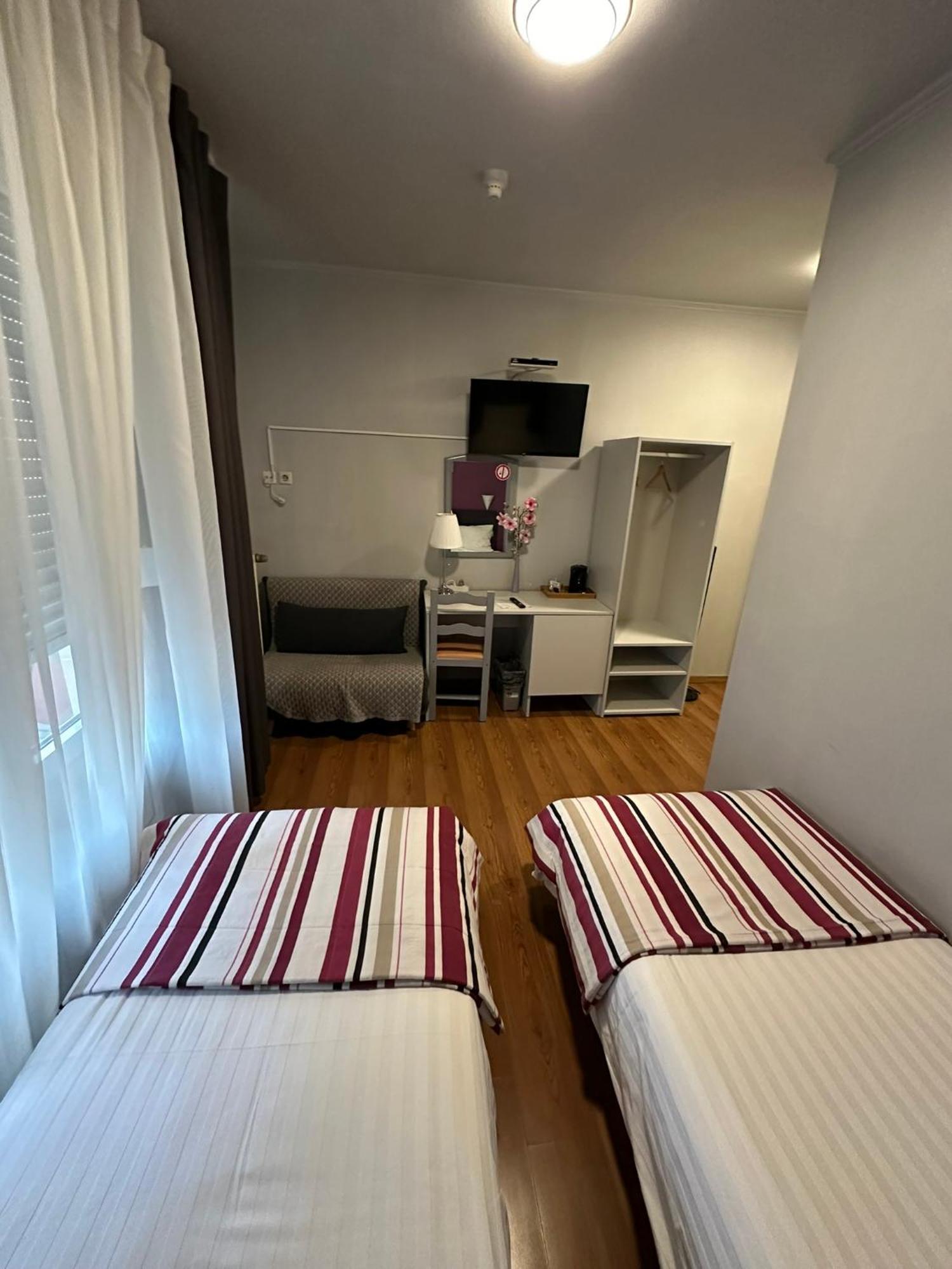 Yasha Hotel Люксембург Екстер'єр фото