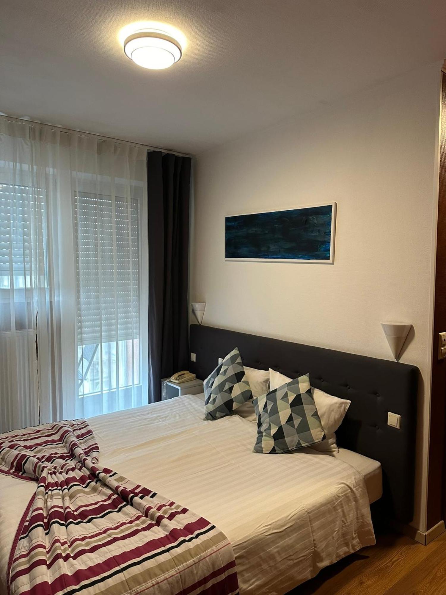 Yasha Hotel Люксембург Екстер'єр фото