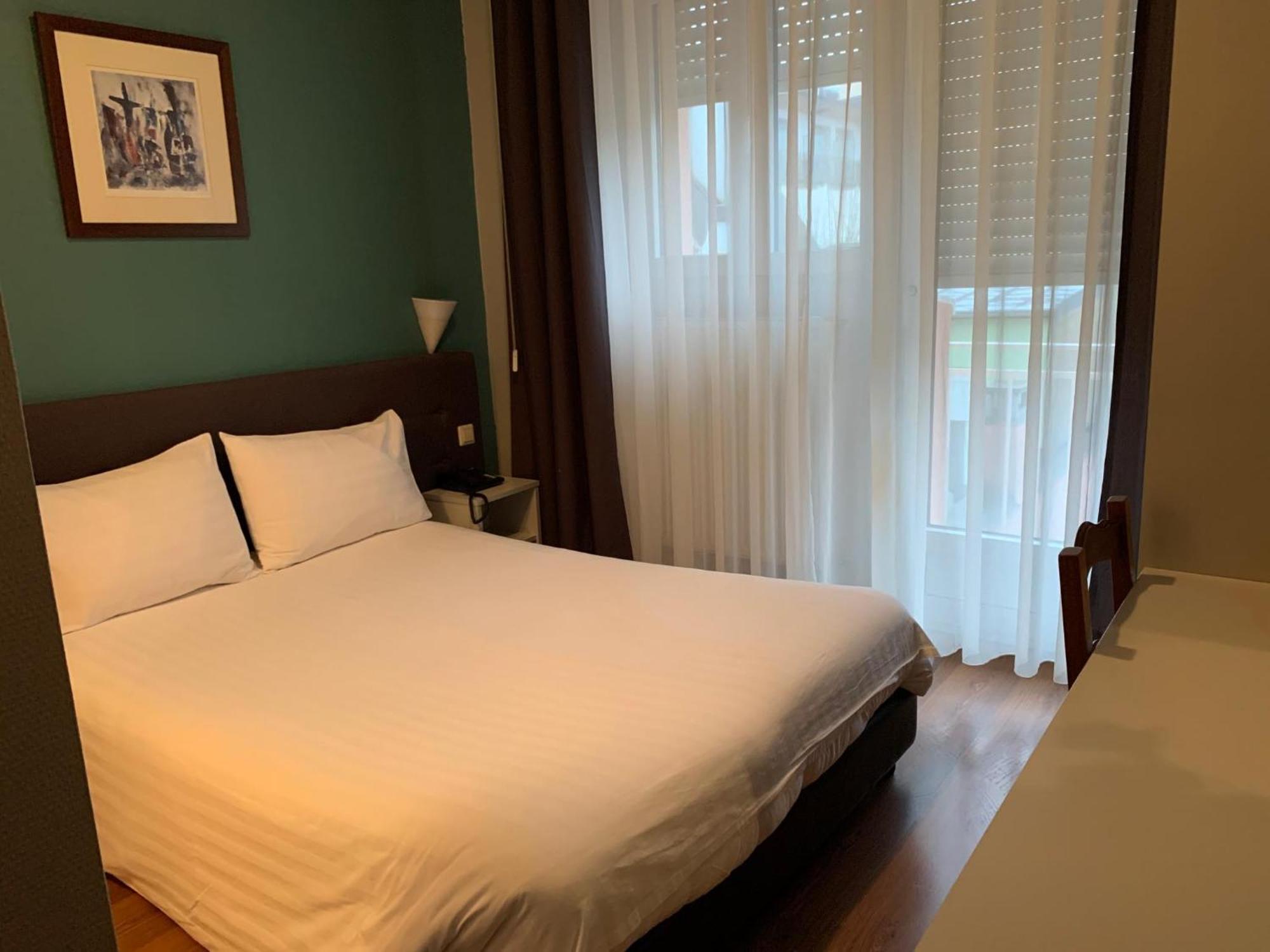 Yasha Hotel Люксембург Екстер'єр фото