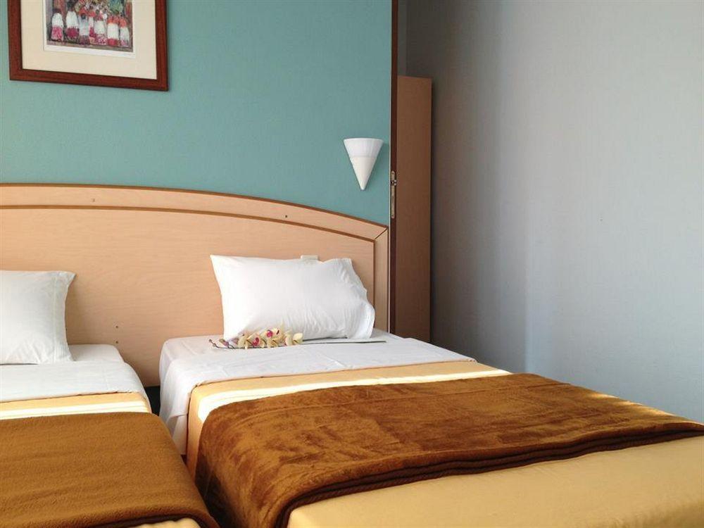Yasha Hotel Люксембург Екстер'єр фото
