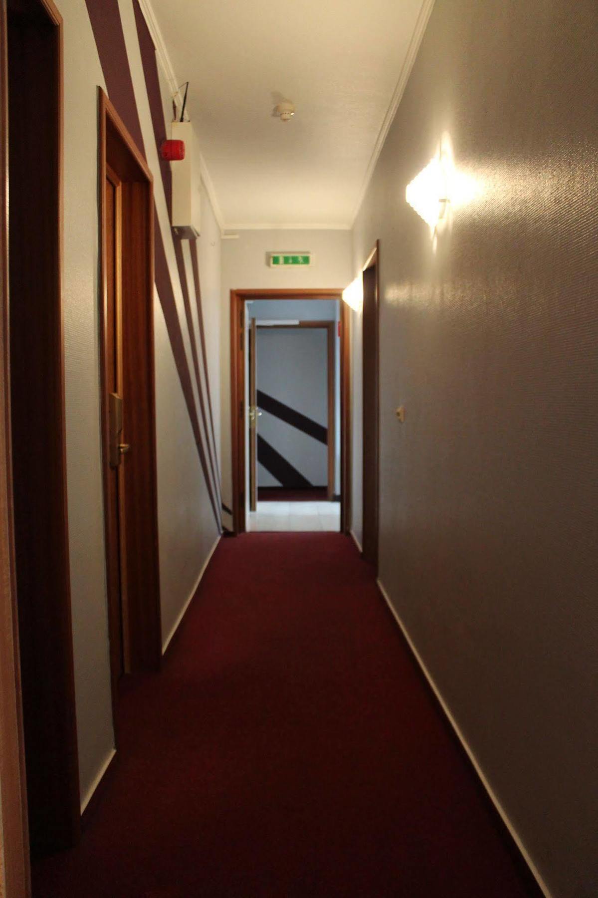 Yasha Hotel Люксембург Екстер'єр фото